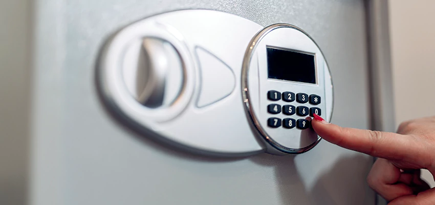 Jewelry Safe Cracking in Garnet, California