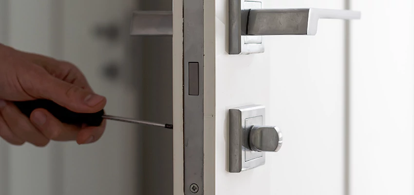 Key Programming Locksmith Open Now in Garnet, California